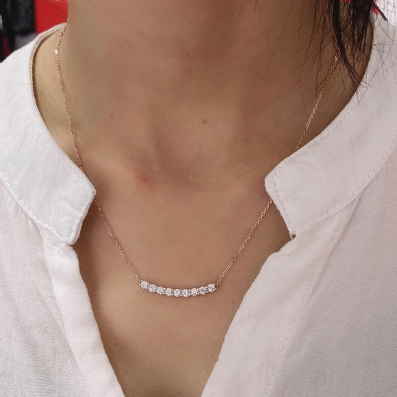 Jewelry - ✨Dainty 18K Rose Gold Pendant✨